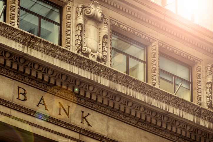 Building contracts, Covid, and inflation