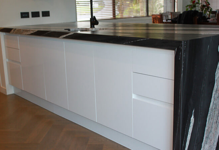 Order Your UNO Kitchen